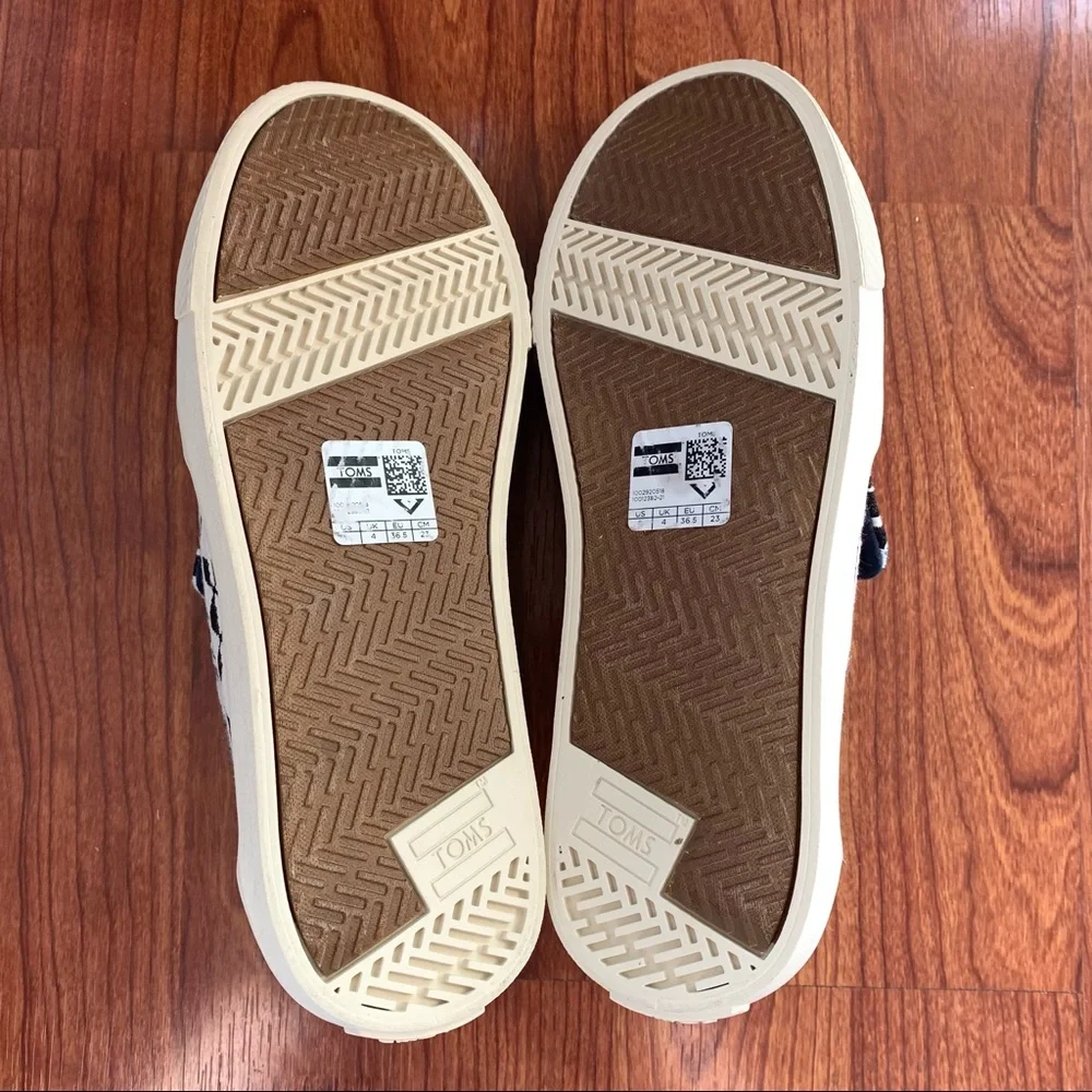 NWOT TOMS Sunset Stellar Blue Metallic Jacquard Embroidered Shoes - Sz  6 - Picture 10 of 10